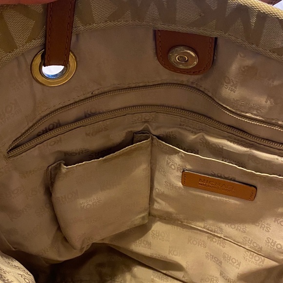 Michael Kors Beige and Brown Logo Tote - Picture 5 of 7
